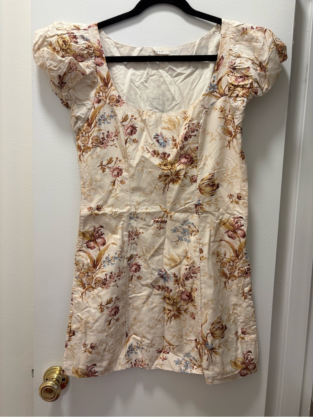 Doen Cream Floral Puff-Sleeve Mini Dress